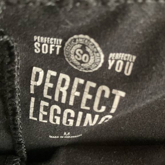 SO Perfect Legging - Perfectly Soft - Elastic Waist Pull On Leggings - Black - Picture 3 of 12